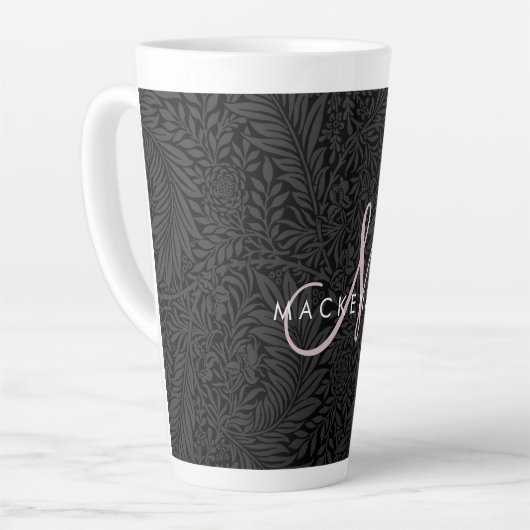 Tasse Latte Élégant noir flou rose Script Monogramme (Angle gauche)