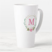 Tasse Latte Élégante couronne florale avec monogramme rose et (Angle droit)
