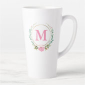 Tasse Latte Élégante couronne florale avec monogramme rose et (Droite)