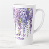 Tasse Latte Elégante glycine couleur pourpre à l'aquarelle flo (Droite)
