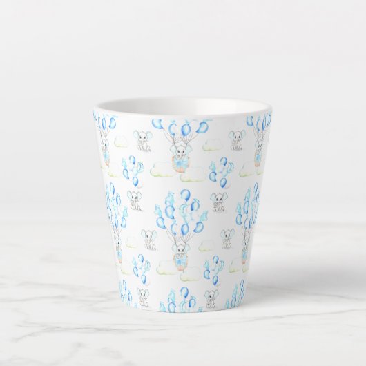 Tasse Latte Eléphants mignons Ballons & Nuages Baby Boy Motif (Devant)