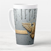 Tasse Latte Emblème d'aigle doré aux ailes déployées (Angle gauche)