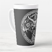 Tasse Latte Emblème Dragon Celtique par BurnsInHell (Angle gauche)