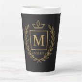 Tasse Latte "Emblème Royal NMKY – Monogramme M Crest Design" (Devant)