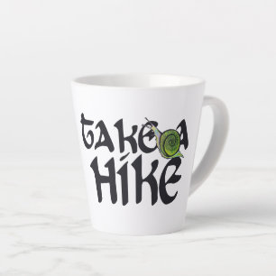Tasse Latte Emporter un escargot de randonnée drôles randonnée