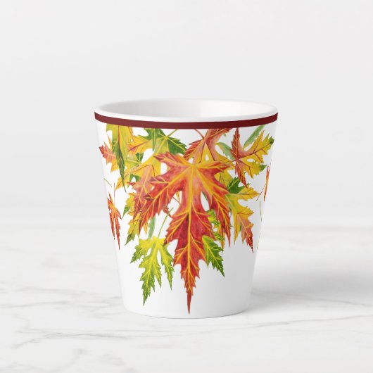 Tasse Latte Érable d'argent sur une petite boue en latte (Devant)