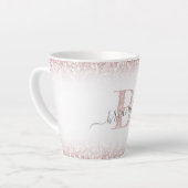 Tasse Latte Faux Rose Gold Rose Parties scintillant Monogramme (Angle gauche)