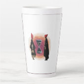 Tasse Latte Feminine Surrealism in Warm Tones (Devant)