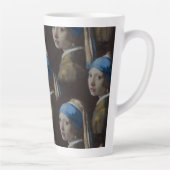 Tasse Latte Fille avec une oreille de perle, Motif de réplique (Droite)