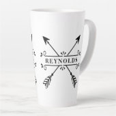 Tasse Latte Flèches croisées rustiques avec nom ID615 (Angle droit)
