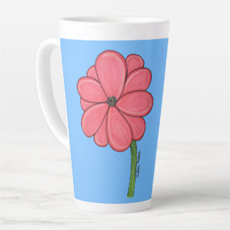 Tasse Latte Fleur rose pleine avec fond bleu