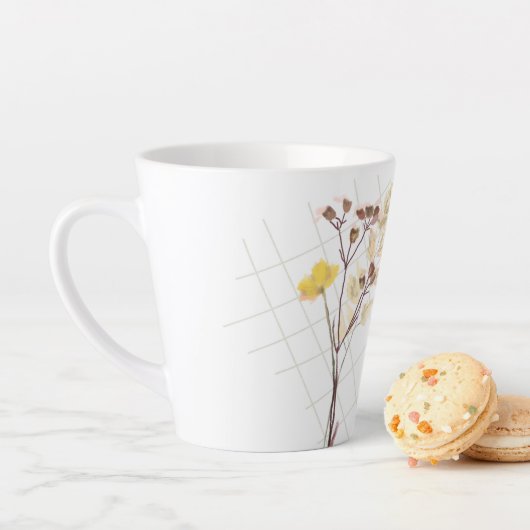 Tasse Latte Fleur sauvage (En situation)