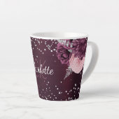 Tasse Latte Fleurs Bourgogne élégant nom monogramme (Angle droit)