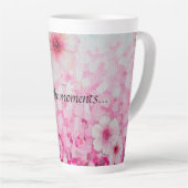Tasse Latte Fleurs de cerisiers impressionnistes (Angle droit)