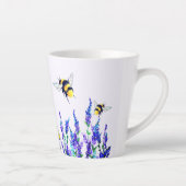 Tasse Latte Fleurs de printemps fraîches et abeilles volant la (Droite)