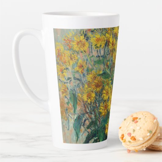 Tasse Latte Fleurs de topinambour par Claude Monet (En situation)