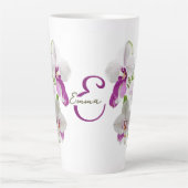 Tasse Latte Fleurs d'orchidées blanches délicates Monogramme (Devant)