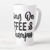 Tasse Latte Fonctionne au café et au shampoing sec (Angle droit)