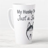 Tasse Latte Funny Husky Dog Snuggler (Angle gauche)