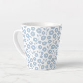 Tasse Latte Fuzzy Flower Rpt Pattern Blue on White (Angle gauche)