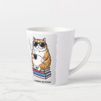 Tasse Latte Gato Introvertido con Estilo