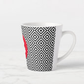 Tasse Latte Geometric Black and White Pattern Red Monogram (Droite)