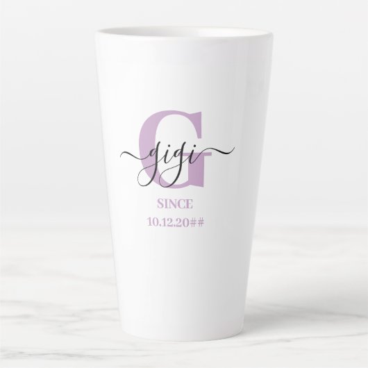 Tasse Latte Gigi écriture élégante Monogramme Lilas Blanc (Devant)
