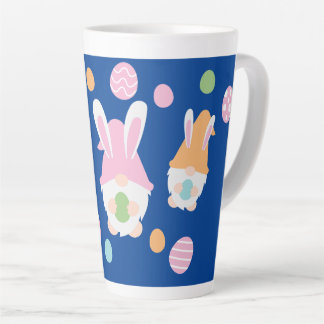 Tasse Latte Gnomes de Pâques avec des OEufs de Pâques