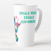 Tasse Latte Grenouille verte moderne Inhale Exhale | (Angle droit)
