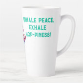 Tasse Latte Grenouille verte moderne Inhale Exhale | (Droite)