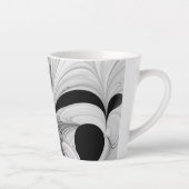 Tasse Latte Gris Noir Abstrait Avec Art Fractal Magenta (Droite)