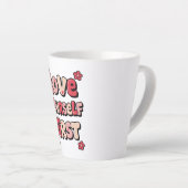 Tasse Latte Groovy Pink "Love Yourself First" Quote (Angle droit)