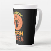 Tasse Latte Halloween Corn Corn Queen Anniversaire (Angle droit)