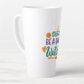 Tasse Latte Halloween Do Not Be A Basic (Angle gauche)