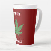 Tasse Latte Happy Holidaze Weed Leaf personnalisée (Angle droit)
