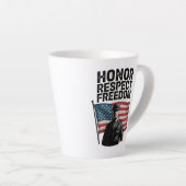 Tasse Latte Héros Héros Vétérinaire Jour Conception patriotiqu (Angle droit)