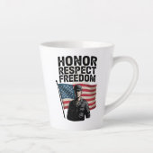 Tasse Latte Héros Héros Vétérinaire Jour Conception patriotiqu (Droite)