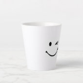 TASSE LATTE HEUREUX FENÊTRE DE VISAGE (Devant)