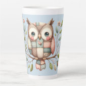 Tasse Latte Hibou Patchwork dans une Forêt Fantaisiste (Devant)