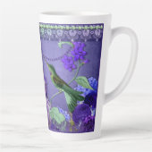 Tasse Latte Hummingbird on purple crystal and lace back with l (Droite)