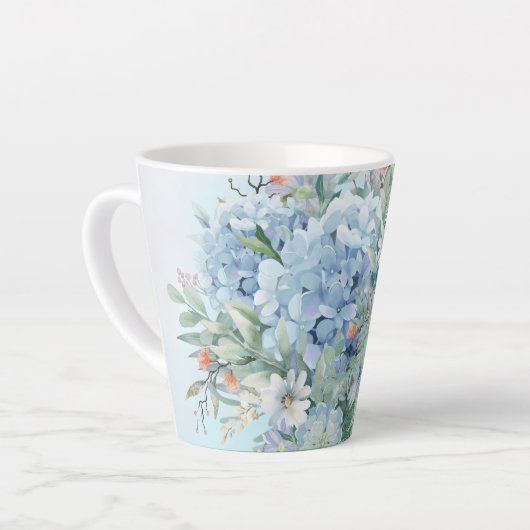 Tasse Latte Hydrangée bleue et latte florale (Angle gauche)