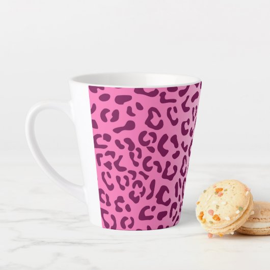 Tasse Latte Imprimé léopard rose élégant (En situation)
