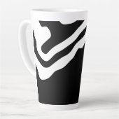 Tasse Latte Into Deep : Abstrait noir & blanc (Angle gauche)