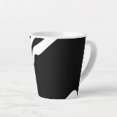 Tasse Latte Into Deep : Abstrait noir & blanc (Angle droit)