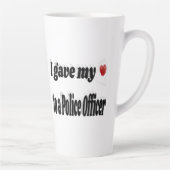 Tasse Latte J'ai donné mon coeur à un policier (Droite)