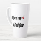 Tasse Latte J'ai donné mon coeur à un pompier texte noir (Angle gauche)