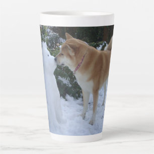 Tasse Latte joli akita embrasser bonhomme de neige akita photo