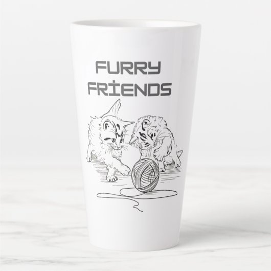 Tasse Latte Jouer Tango de fil — Deux chatons au T-shirt de je (Devant)