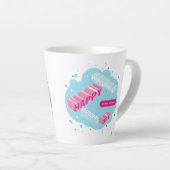 Tasse Latte Joyeuses fêtes, bleues et roses (Angle droit)