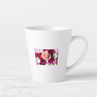 Tasse Latte Joyeux Mariage – Célébration Romantique de Pétales
